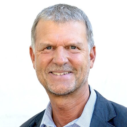 Dr. Bertram Salzmann